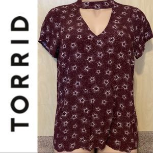 NWOT. TORRID STAR PRINT CUT OUT BLOUSE